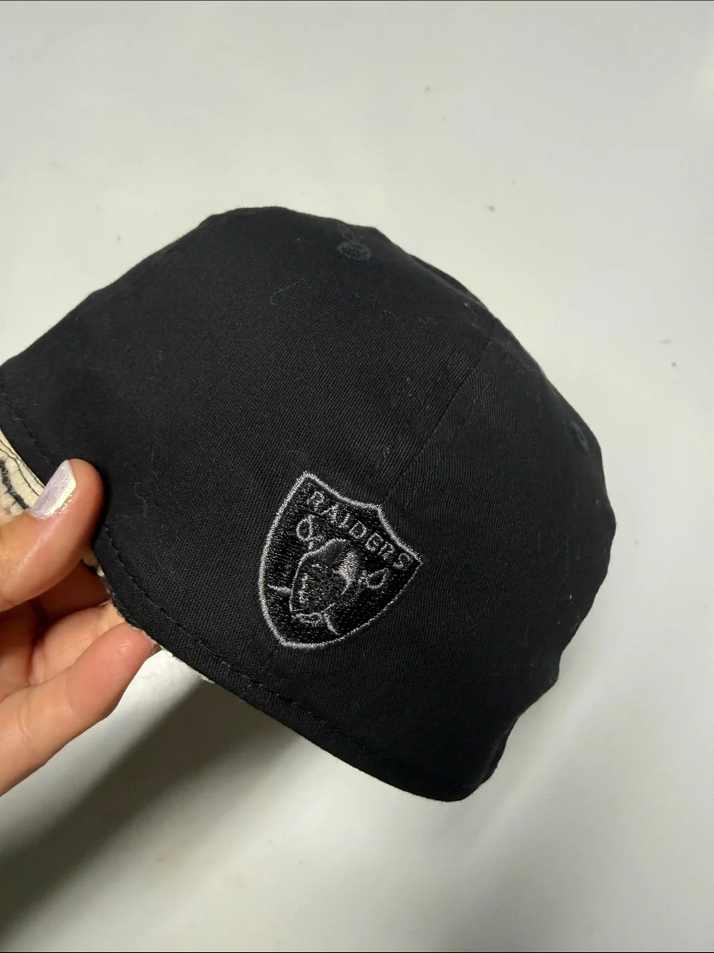 New Era Las Vegas Raiders black pink turquoise embroidered hat fitted S/M